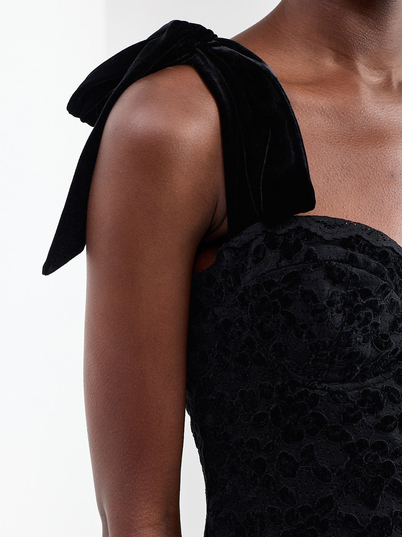 Serephina Lace Midaxi Dress Black