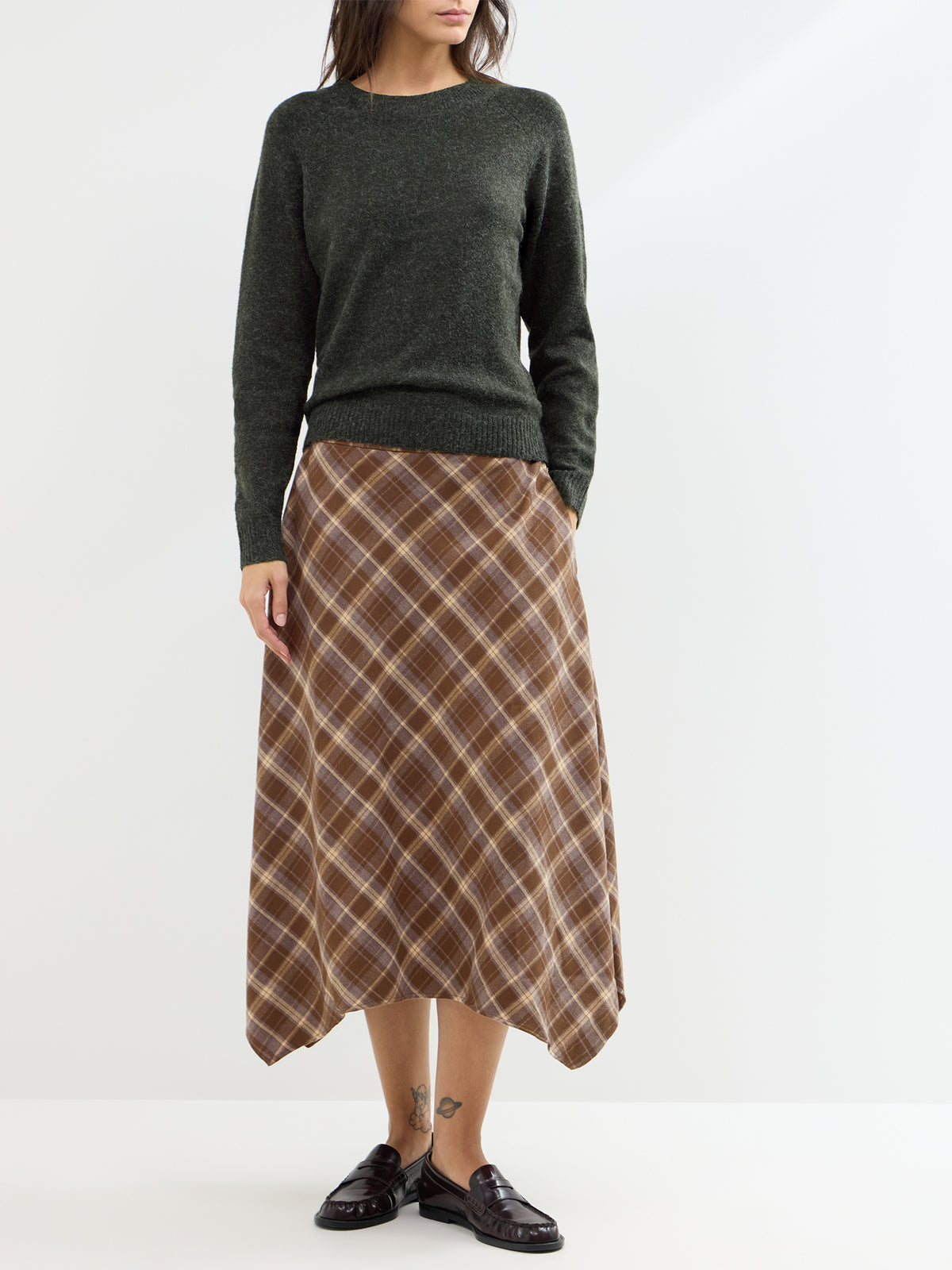 Doffy Long Sleeve Round Neck Blouse