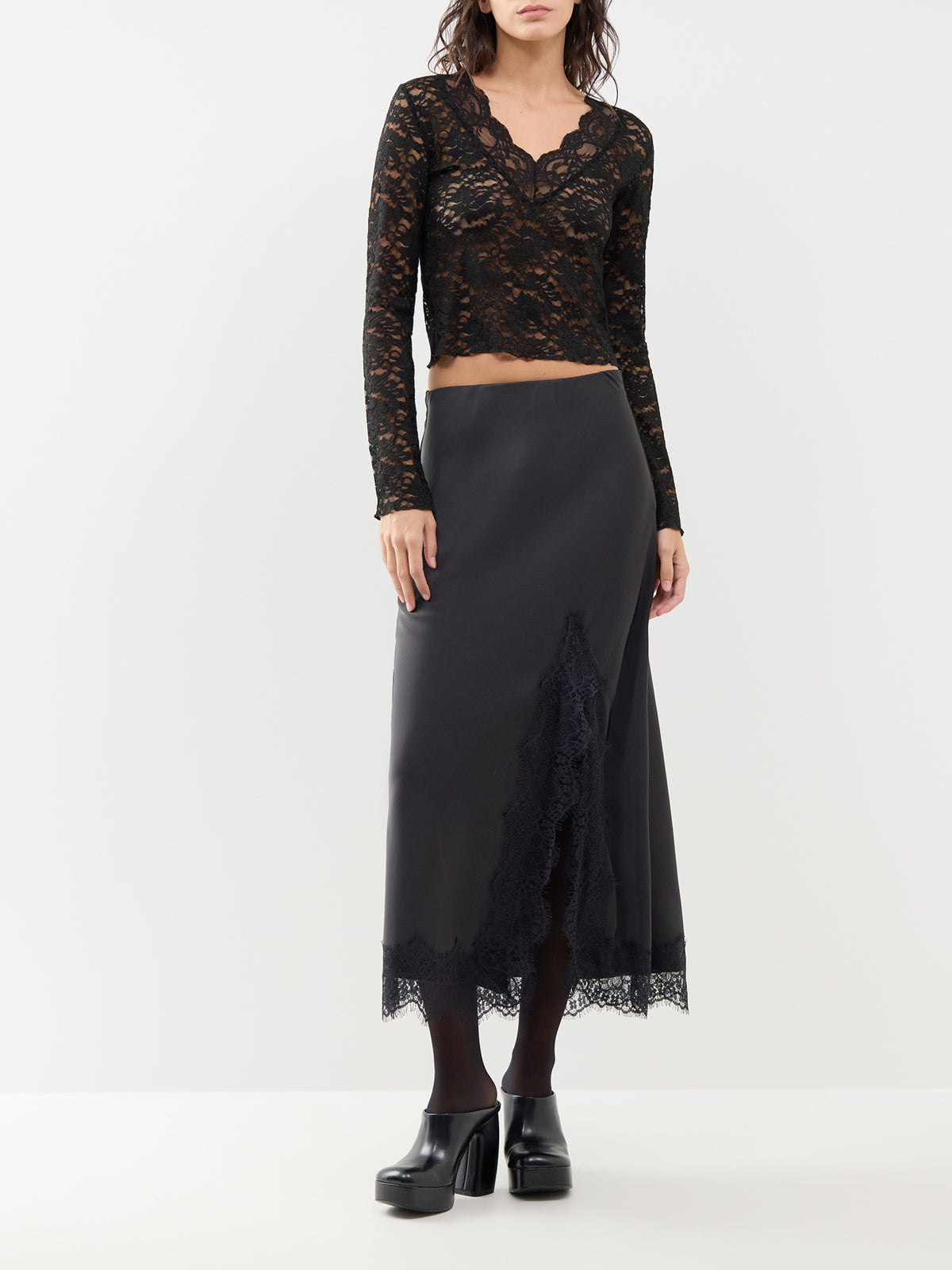 Nikka Long Sleeve Lace Top – Black