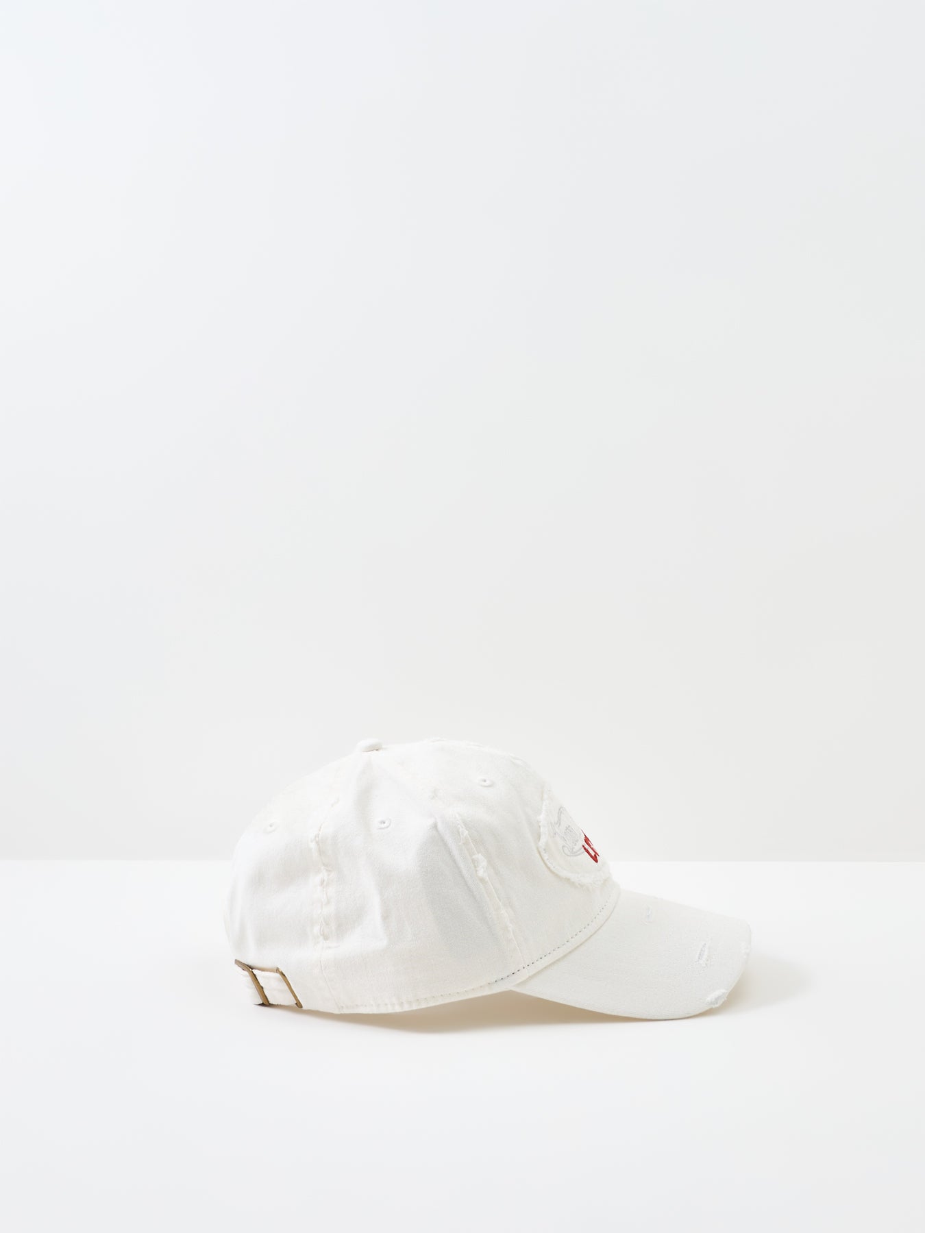 Distressed Dad Cap White