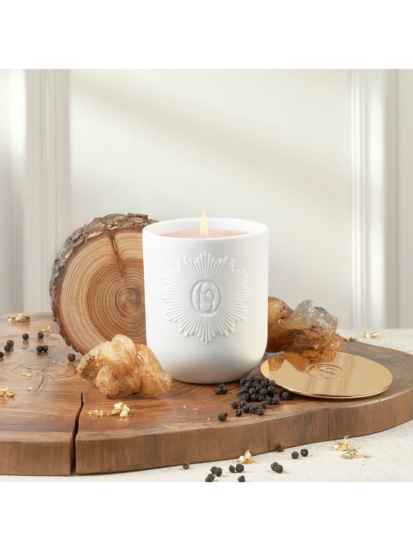 Bois Parisien Candle with Lid 260g