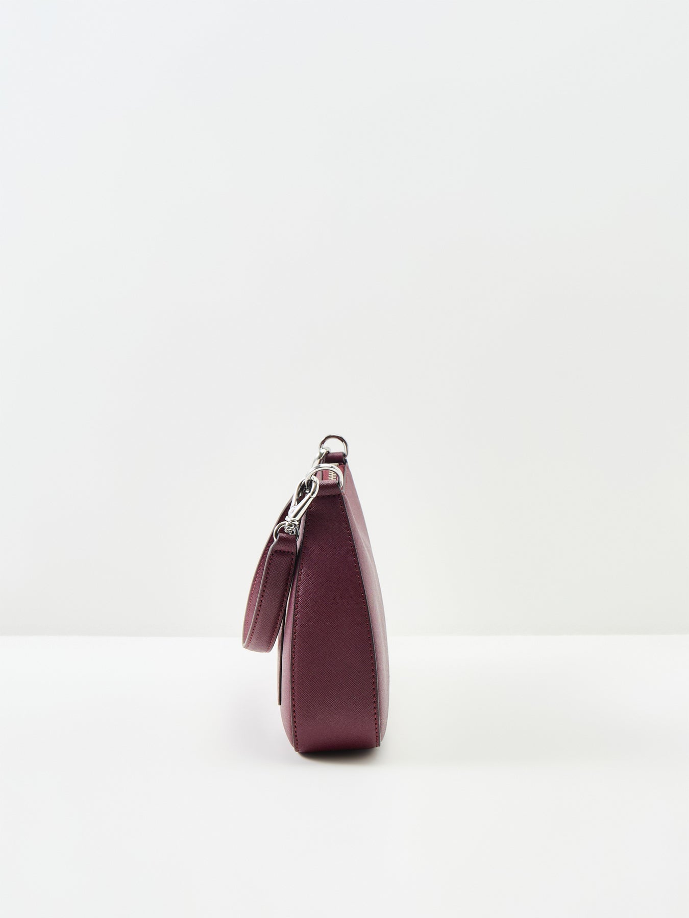 Leather Danni 26 Medium Shoulder Bag - Dark Garnet