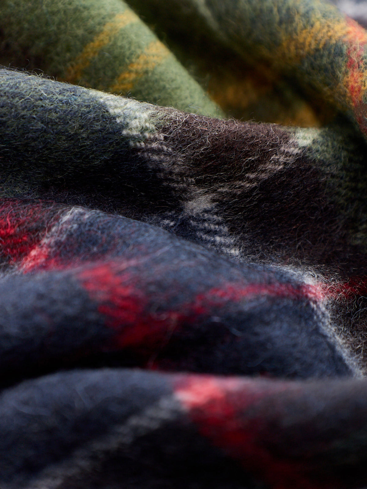 Lambswool & Cashmere Tartan Scarf - Classic Tartan