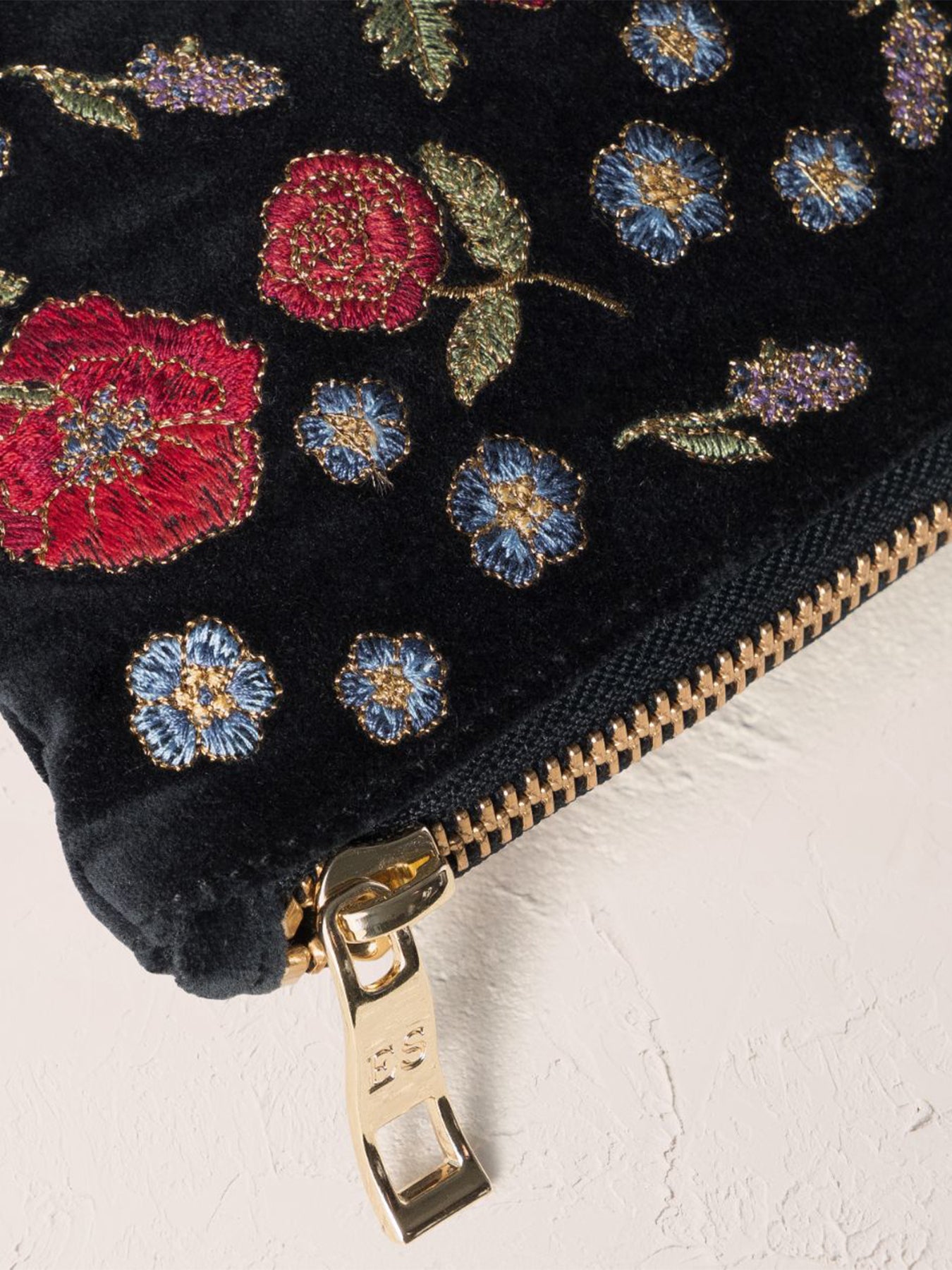 Poppy Meadow Everyday Pouch - Charcoal