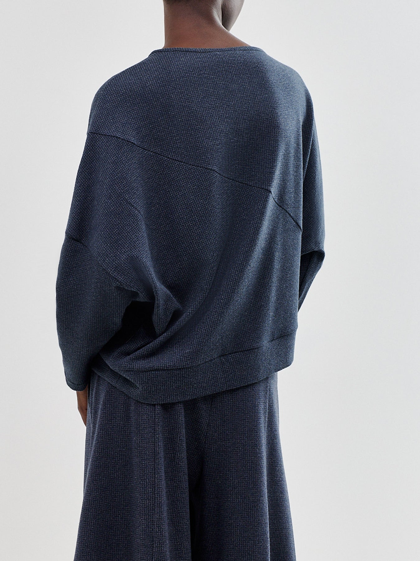 O-Shaped Viscose-Blend Pullover Navy