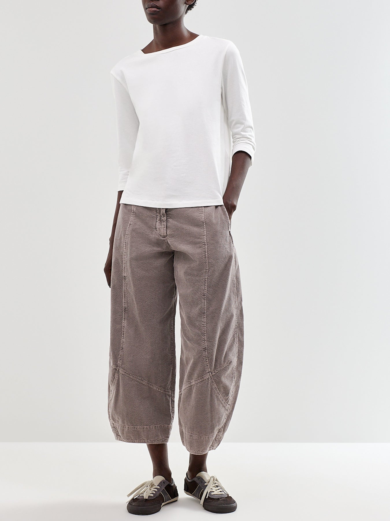 Cropped Jumbo Cord Barrel-Leg Trousers