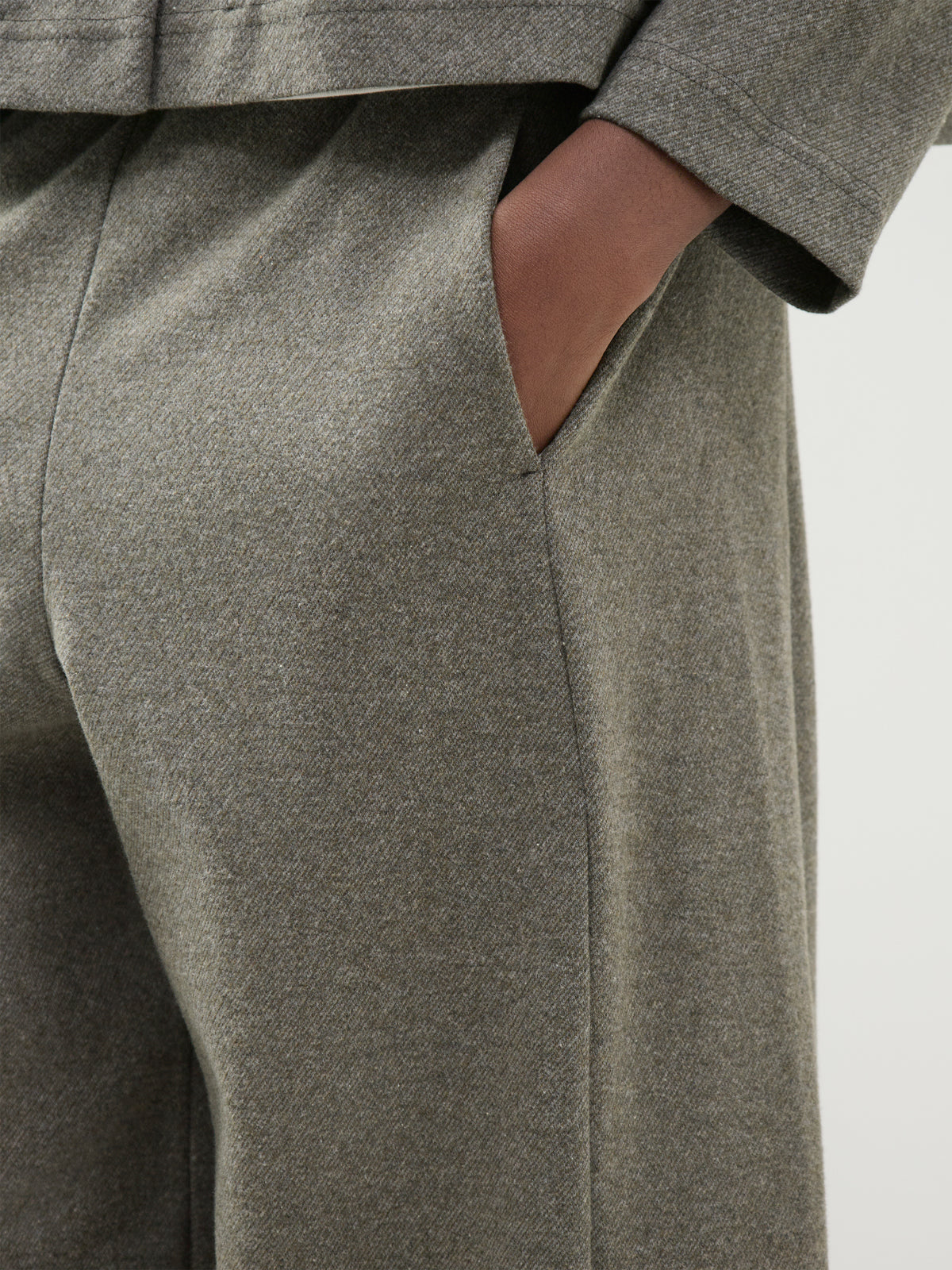 Cropped Barrel Jersey Trousers - Meadow