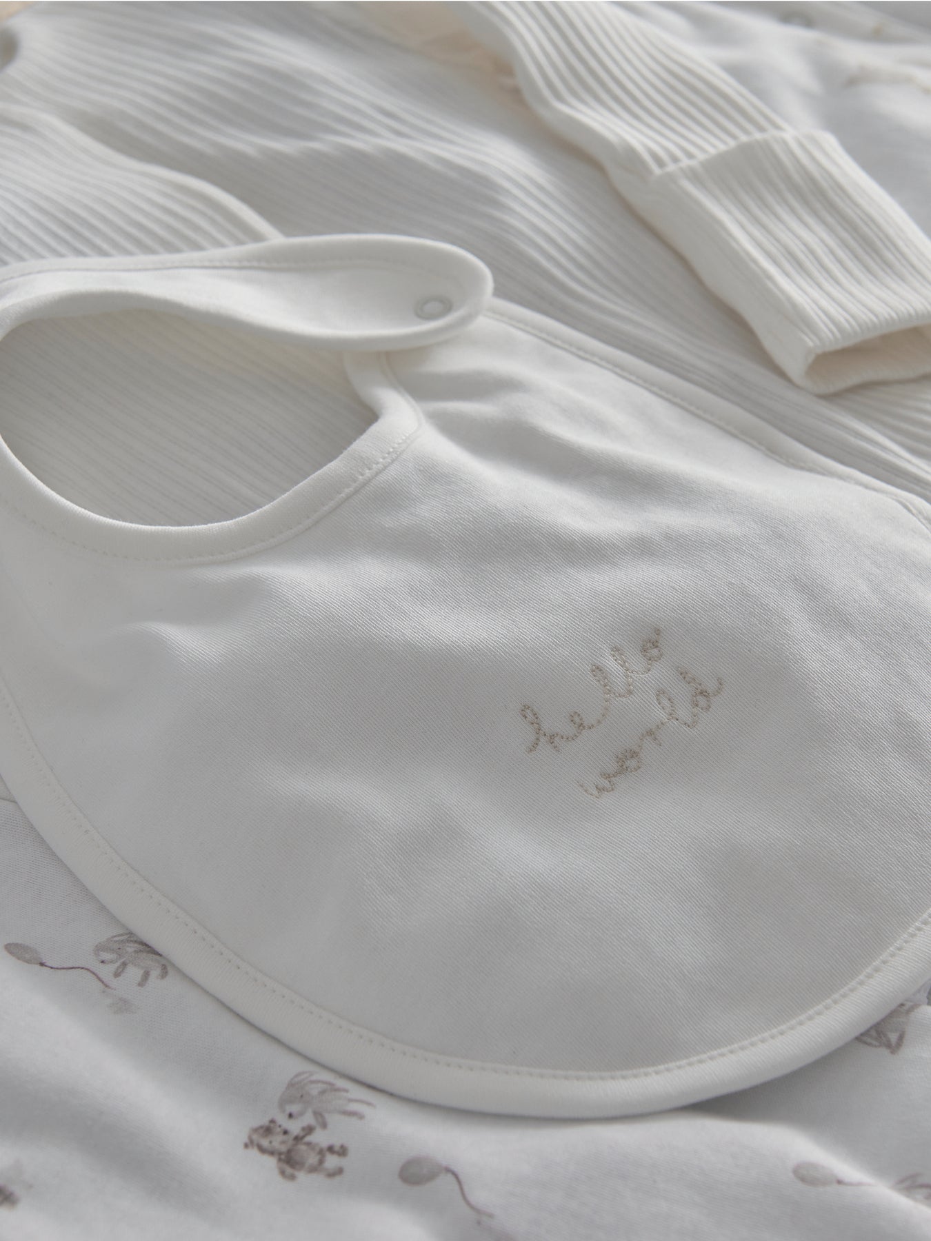 Baby Five Piece Print Gift Set