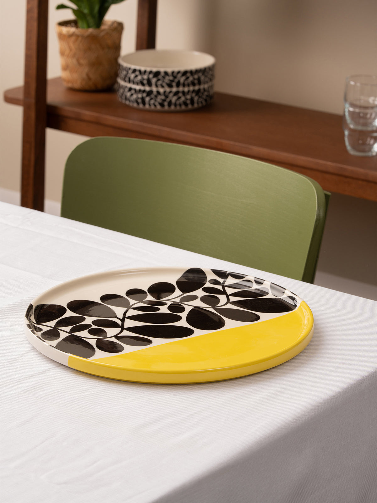 Sycamore Stripe Round Platter Yellow