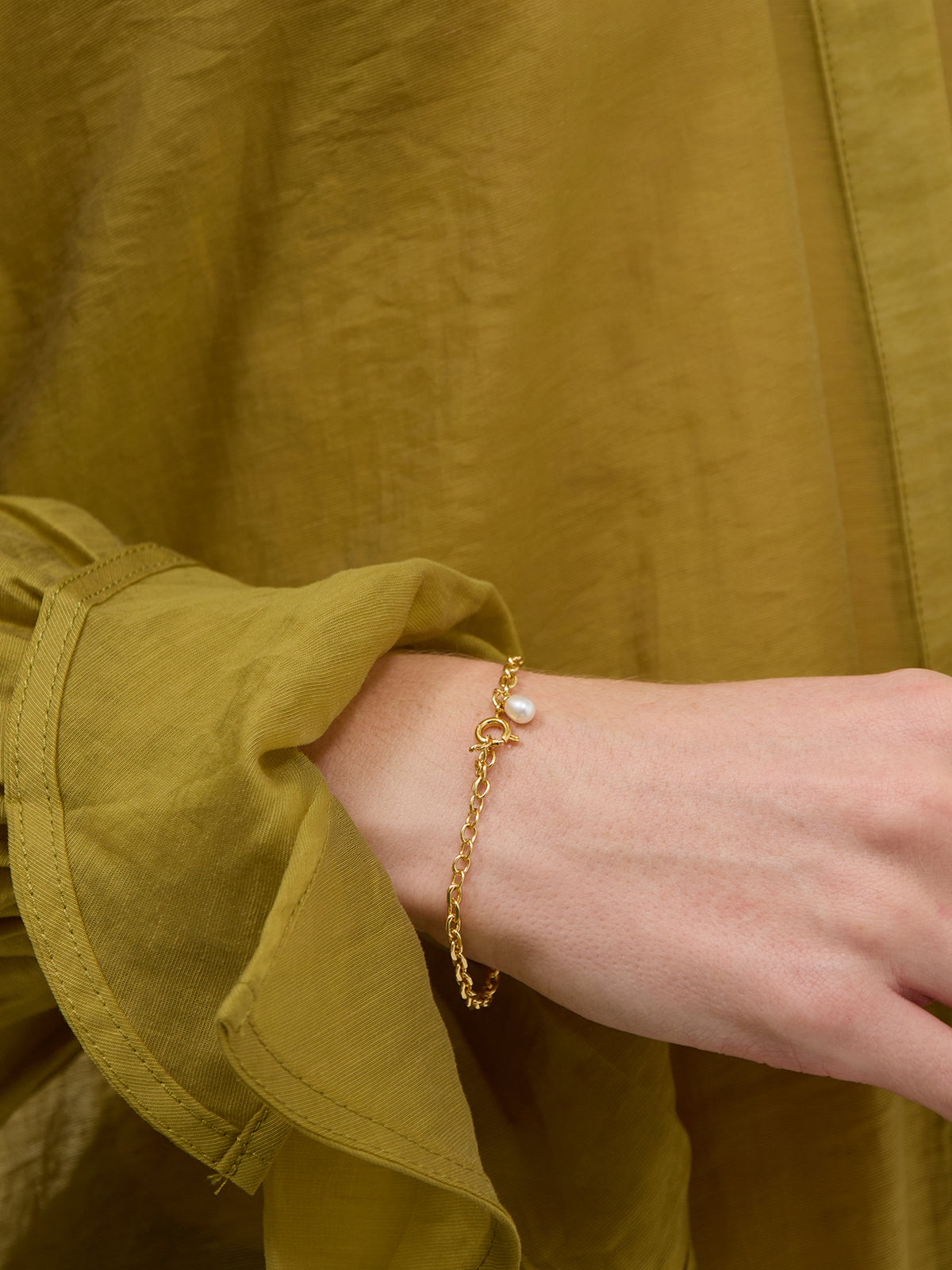 18kt Gold-Plated Significant Bracelet