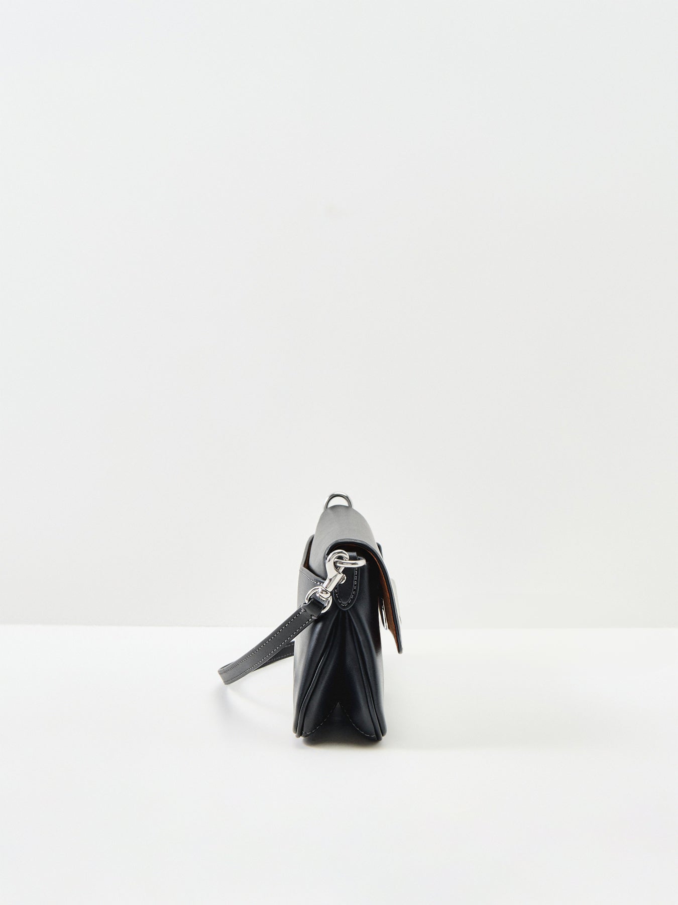 Refined Calf Leather Jet Shoulder Bag - Black