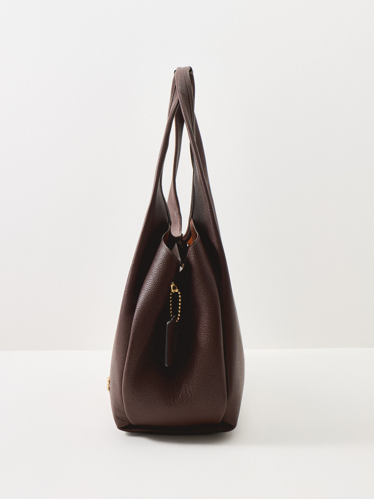 Lana Pebble Leather Shoulder Bag – Maple