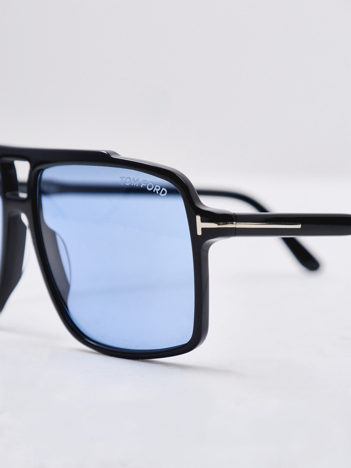 KEMP Shiny Black Sunglasses