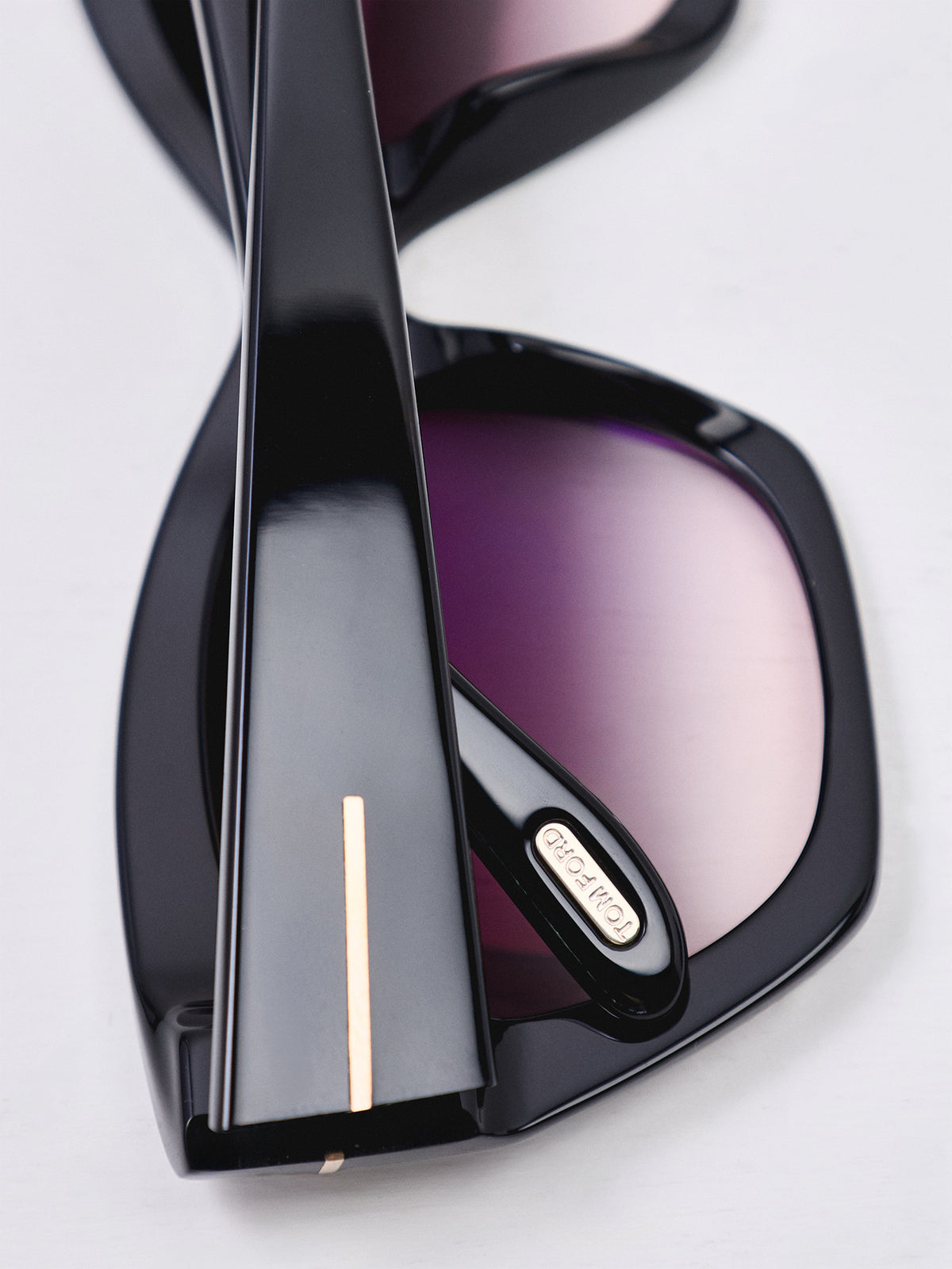 JONI 02 Shiny Black Sunglasses