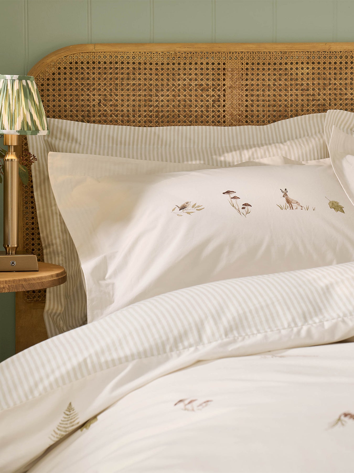 Autumn Foraging Quilt Set