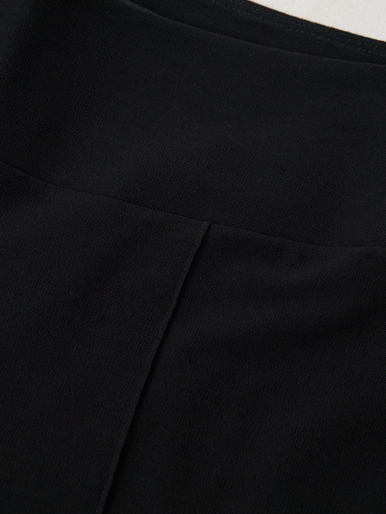 High-Waisted Wide-Leg Pintuck Trousers - Black