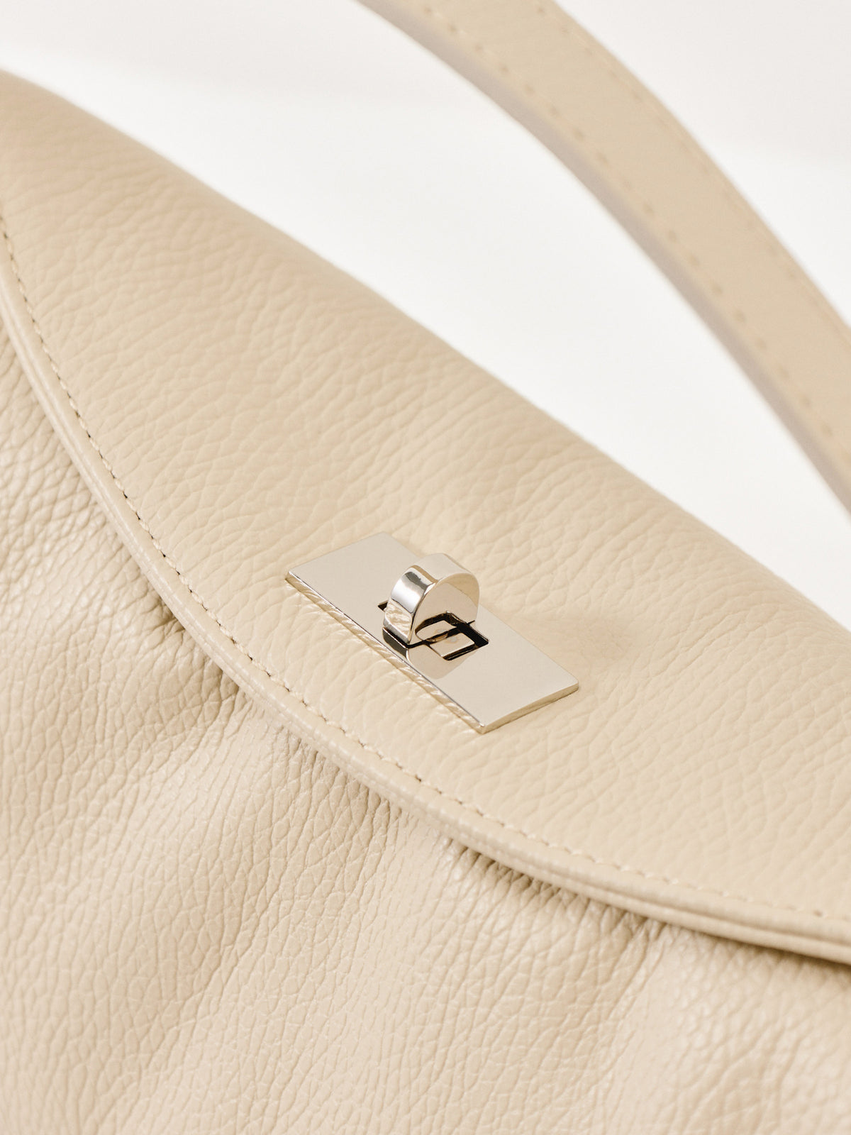 Deborah Leather Shoulder Bag - Cream