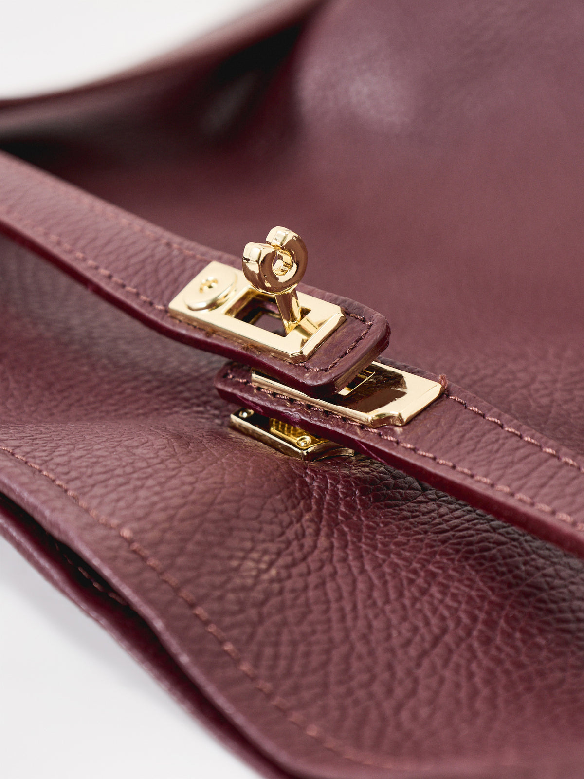 Darcie Lock Leather Shoulder Bag - Burgundy