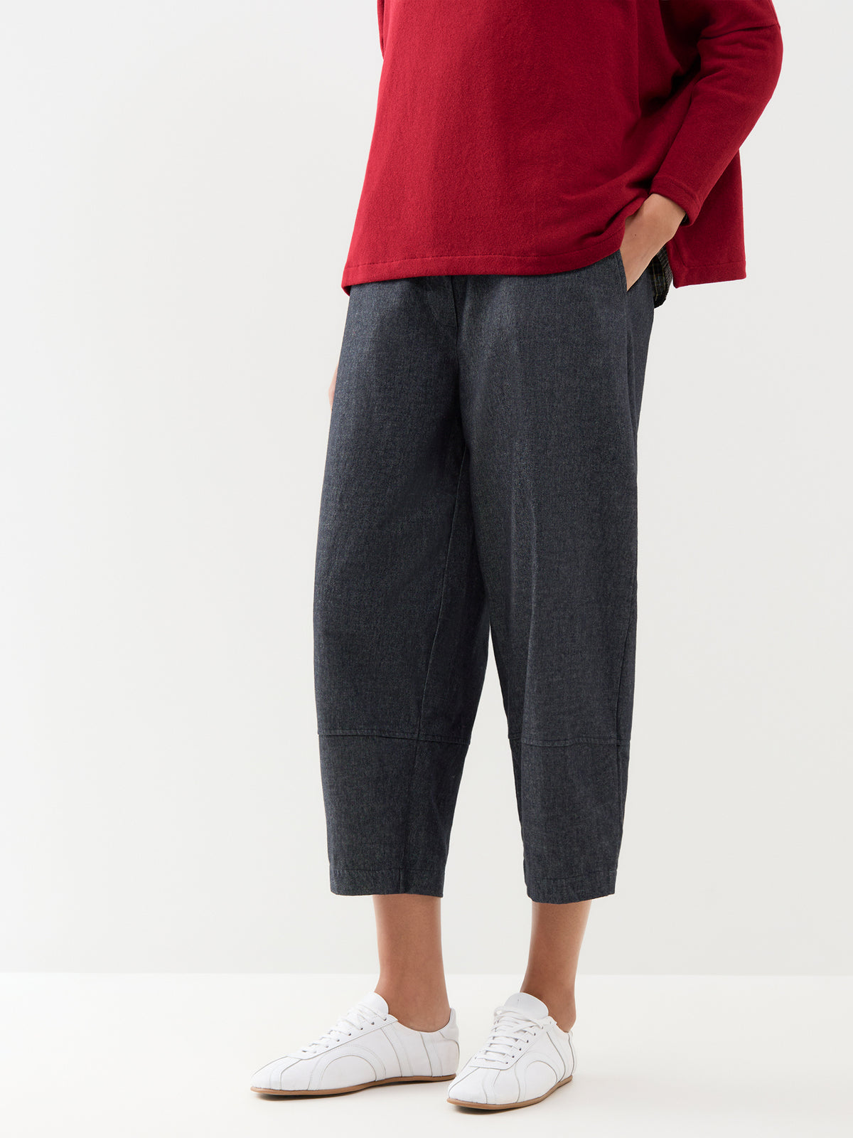 Cotton Blend Barrel-Leg Jeans - Denim Blue