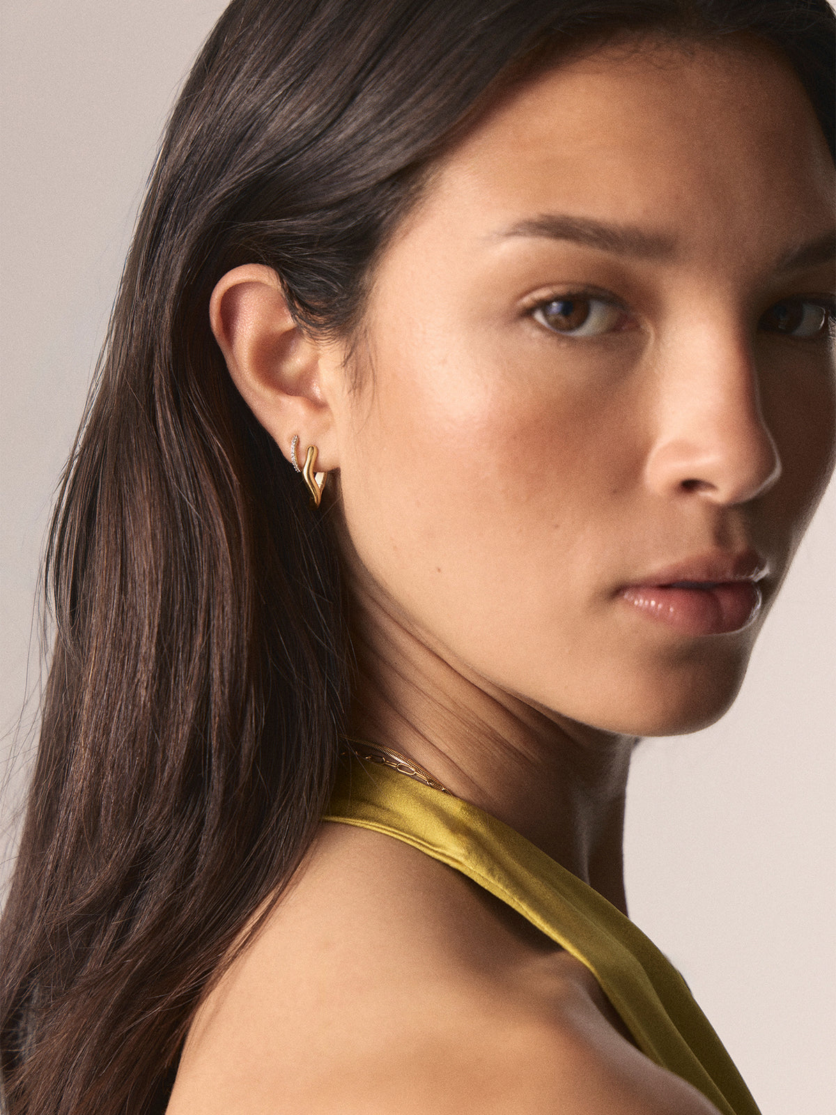 Molten Classic Small Hoop Earrings - 18KT Gold Plated
