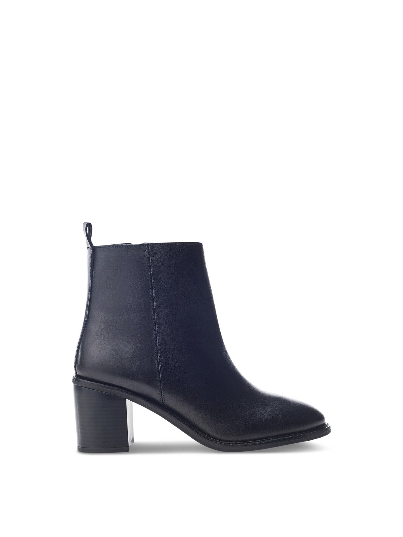 B.Fleur Leather Boots