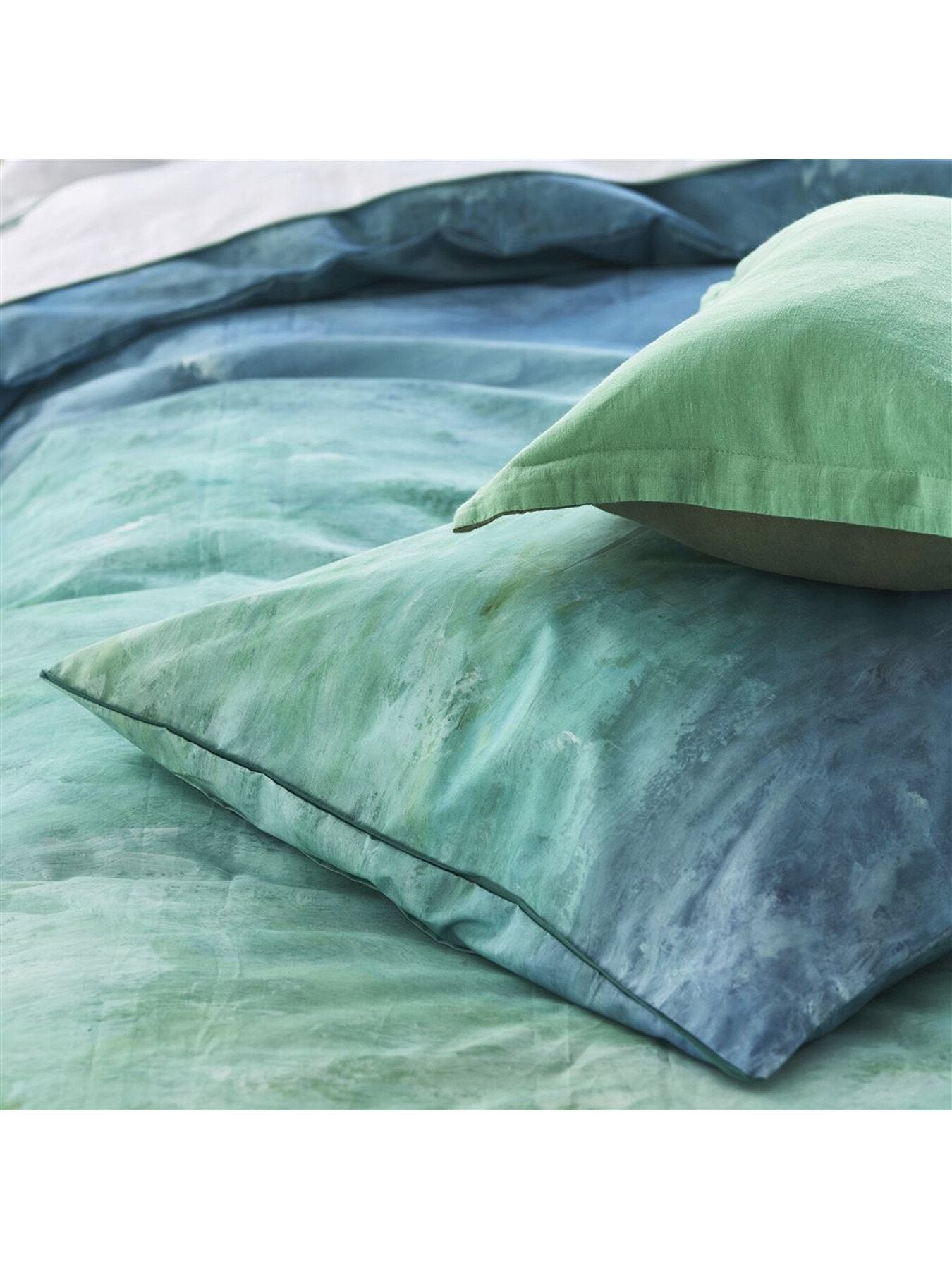 Indian Blossom Pack of 2 Pillowcase