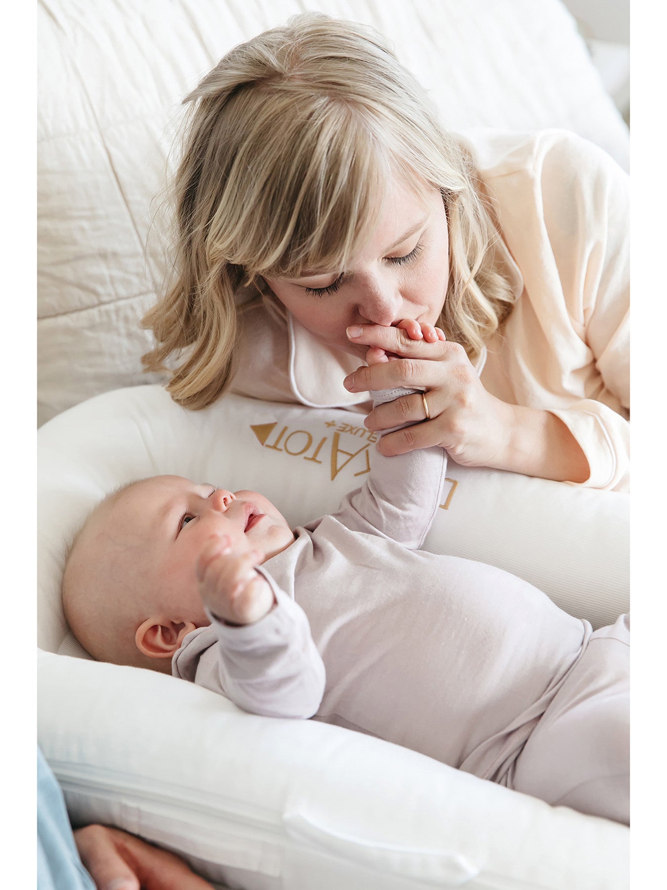 DockATot Deluxe Dock