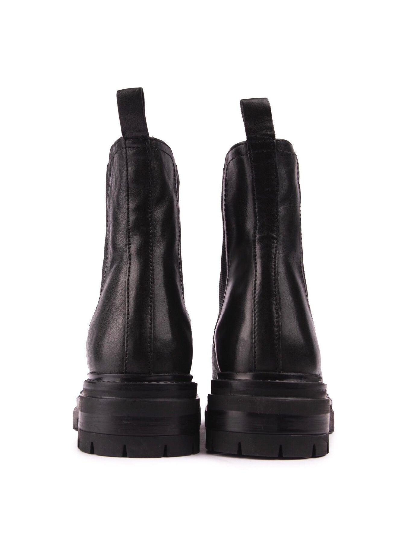 SOLE Goldie Chelsea Boots