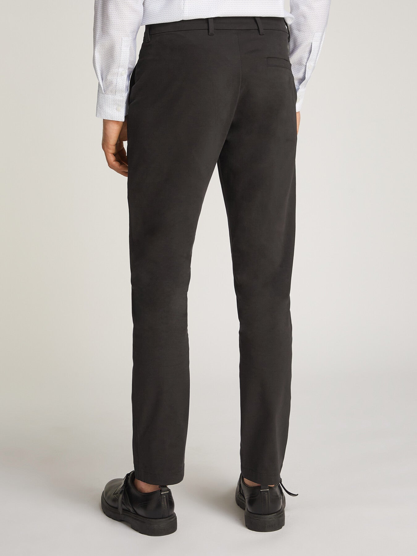 Slim Sateen Chino Shorts Black