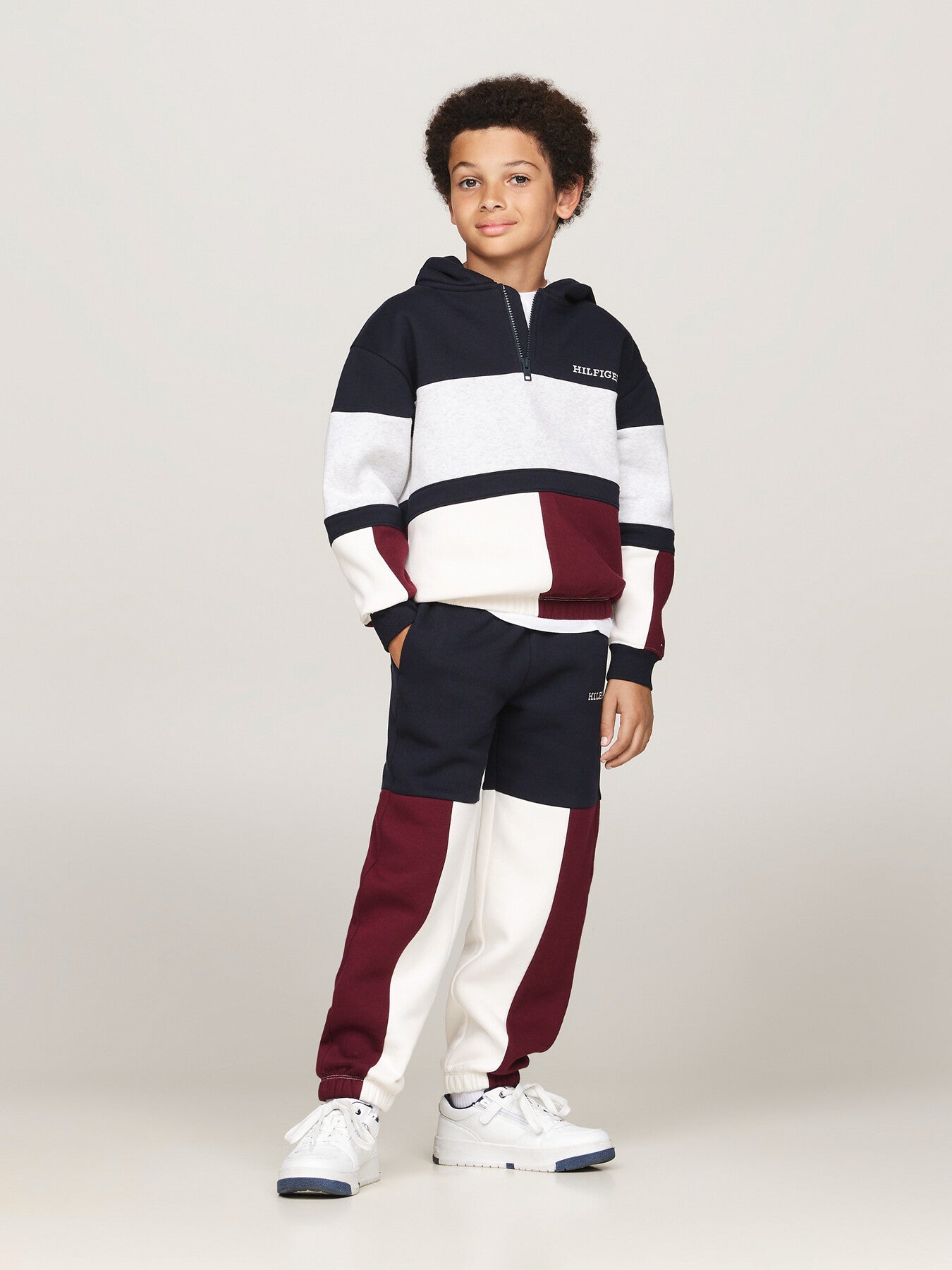 Colour-Blocked Quarter-Zip Hoodie