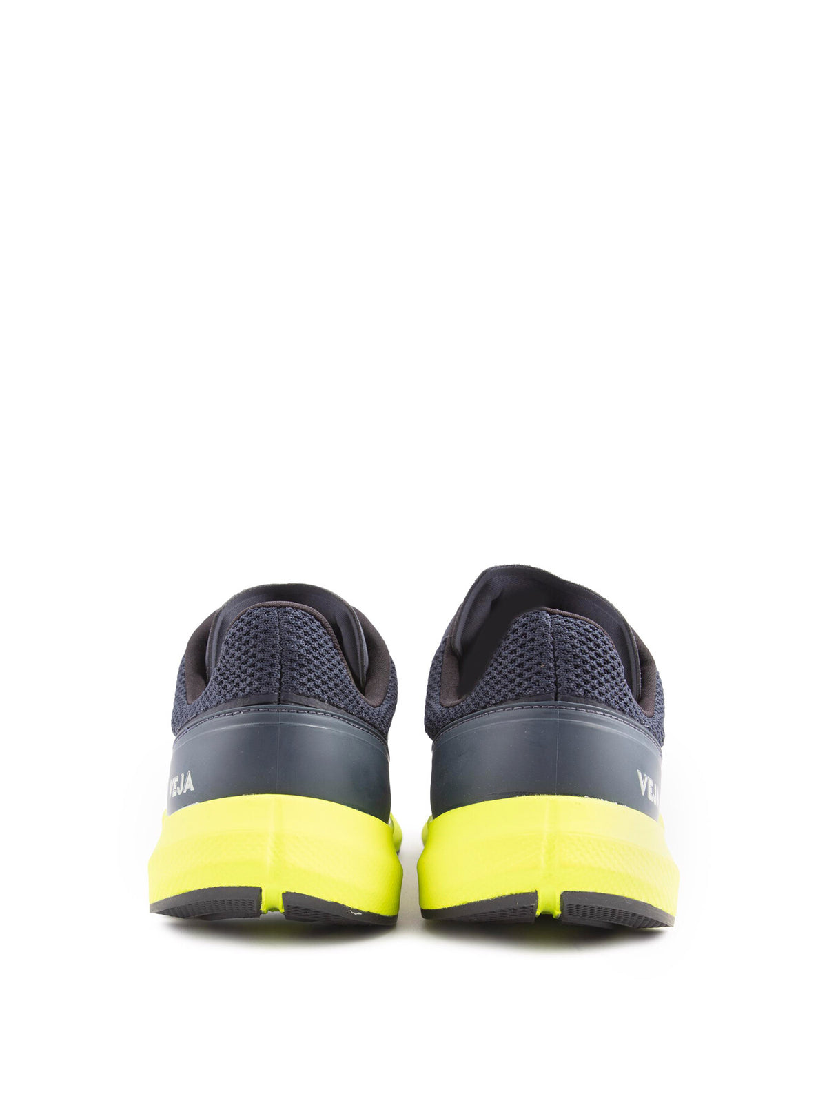 VEJA Marlin Trainers