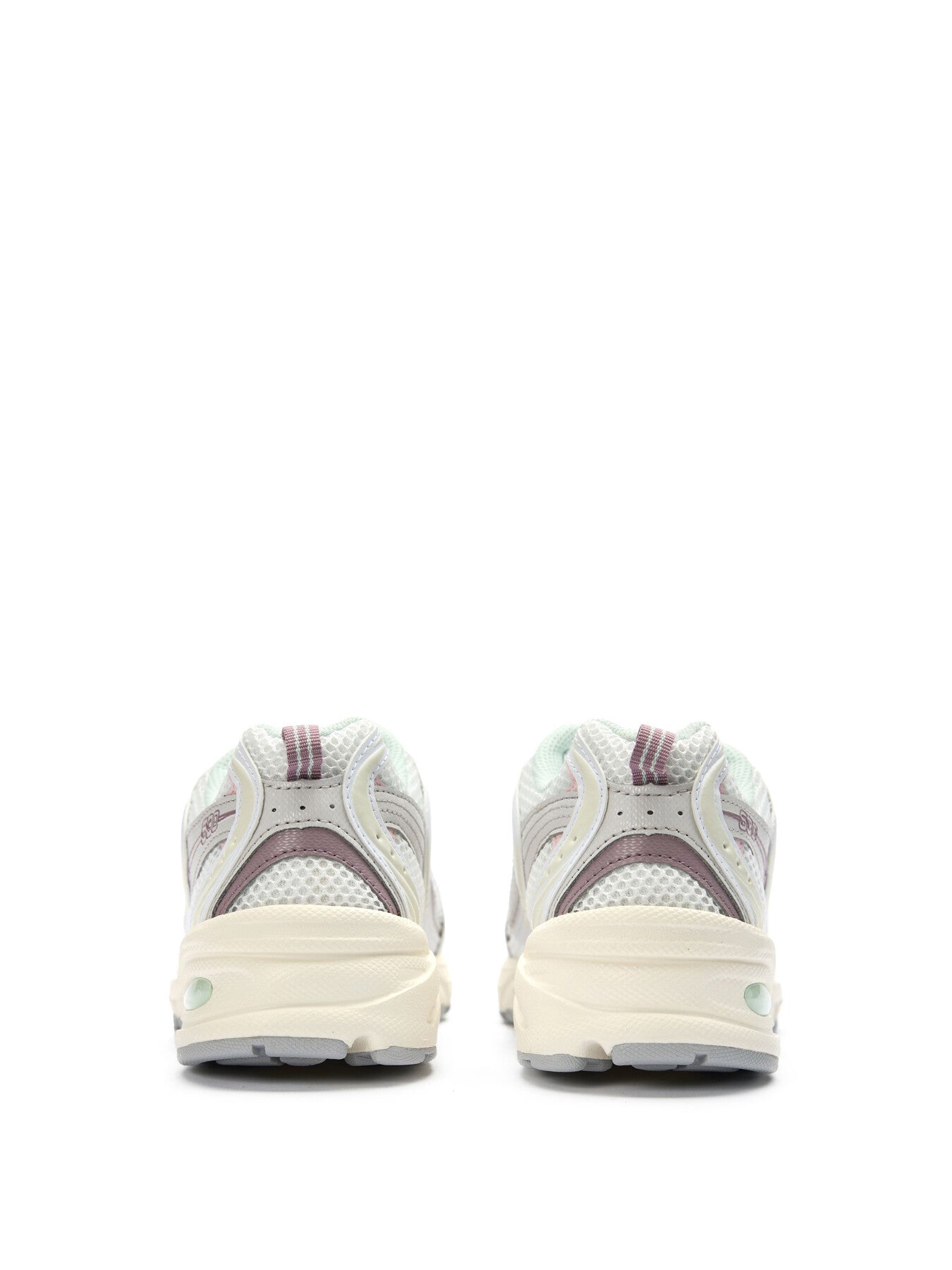 NEW BALANCE 530 Trainers