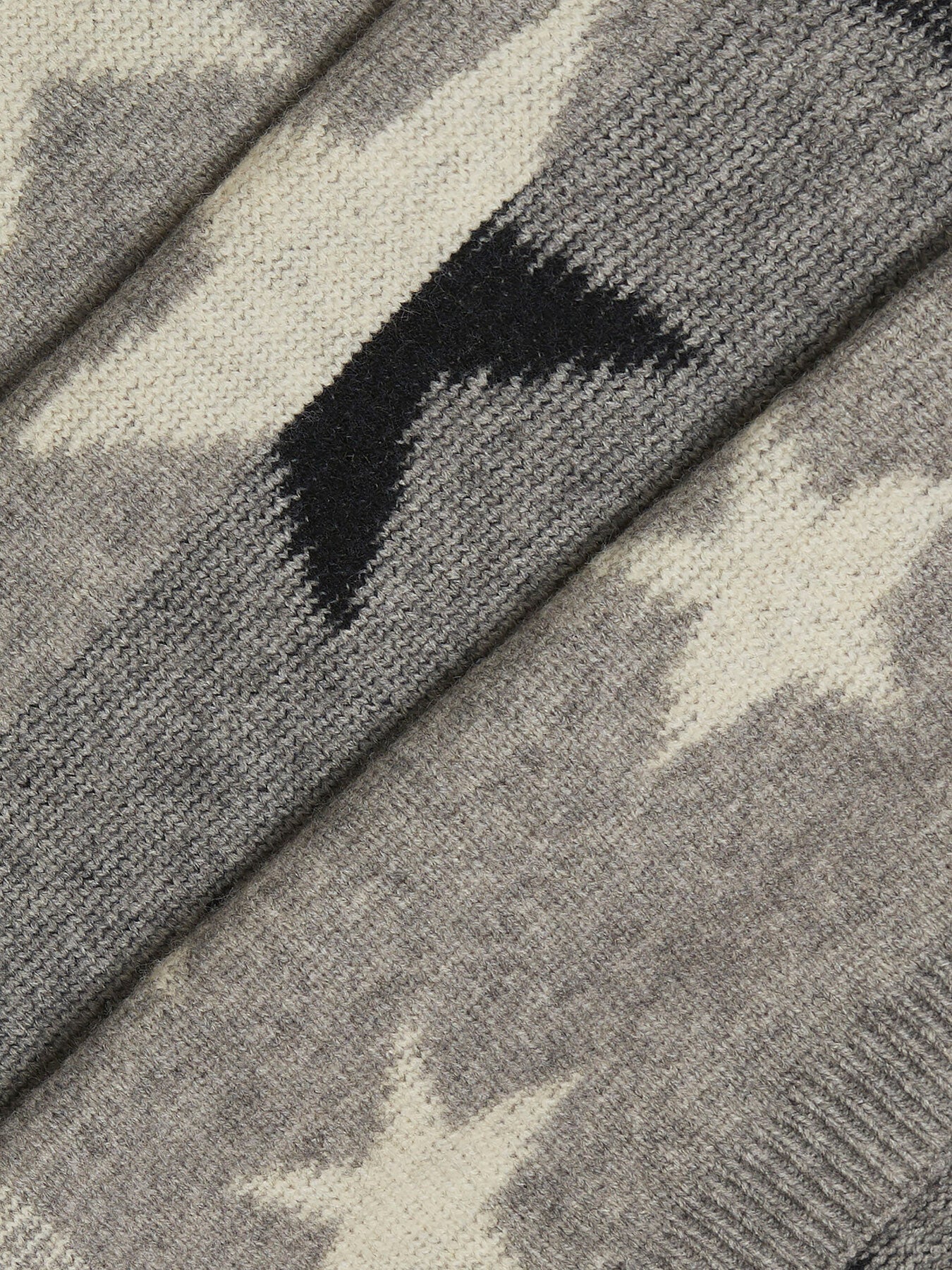 Start Detail Scarf
