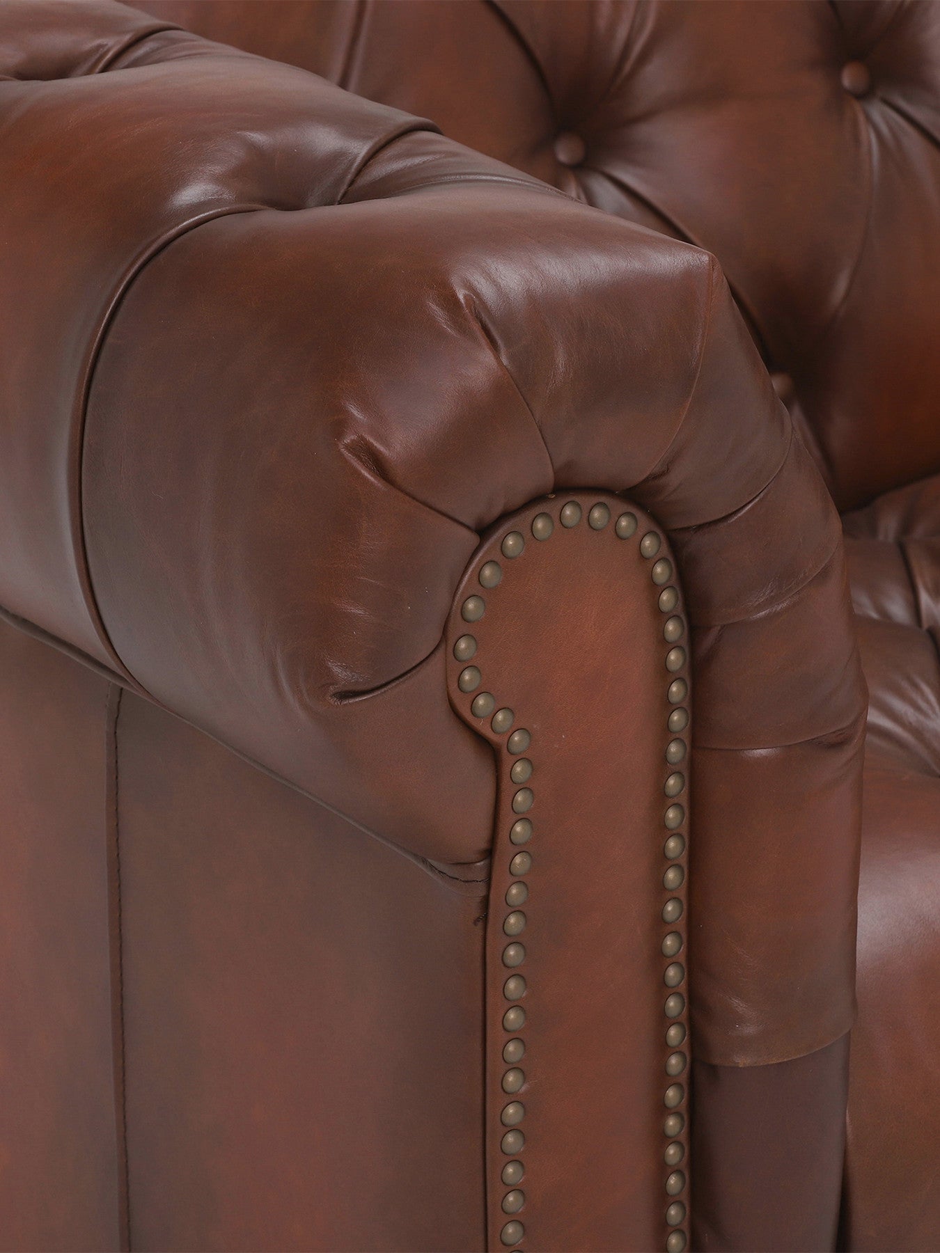 Ullswater Leather 3.5 Seater Chesterfield Sofa