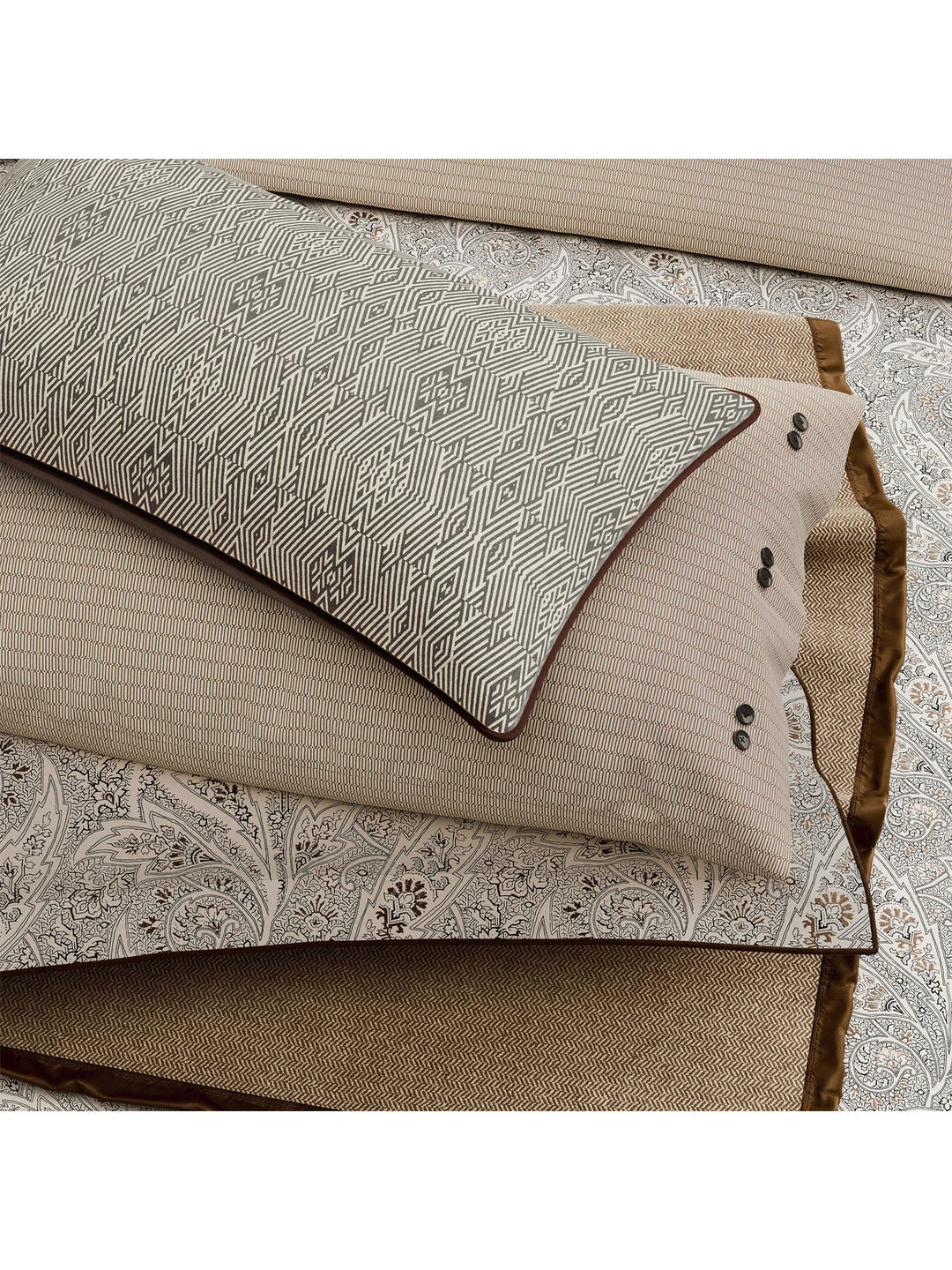 Umma Collection with Matching Pillowcase
