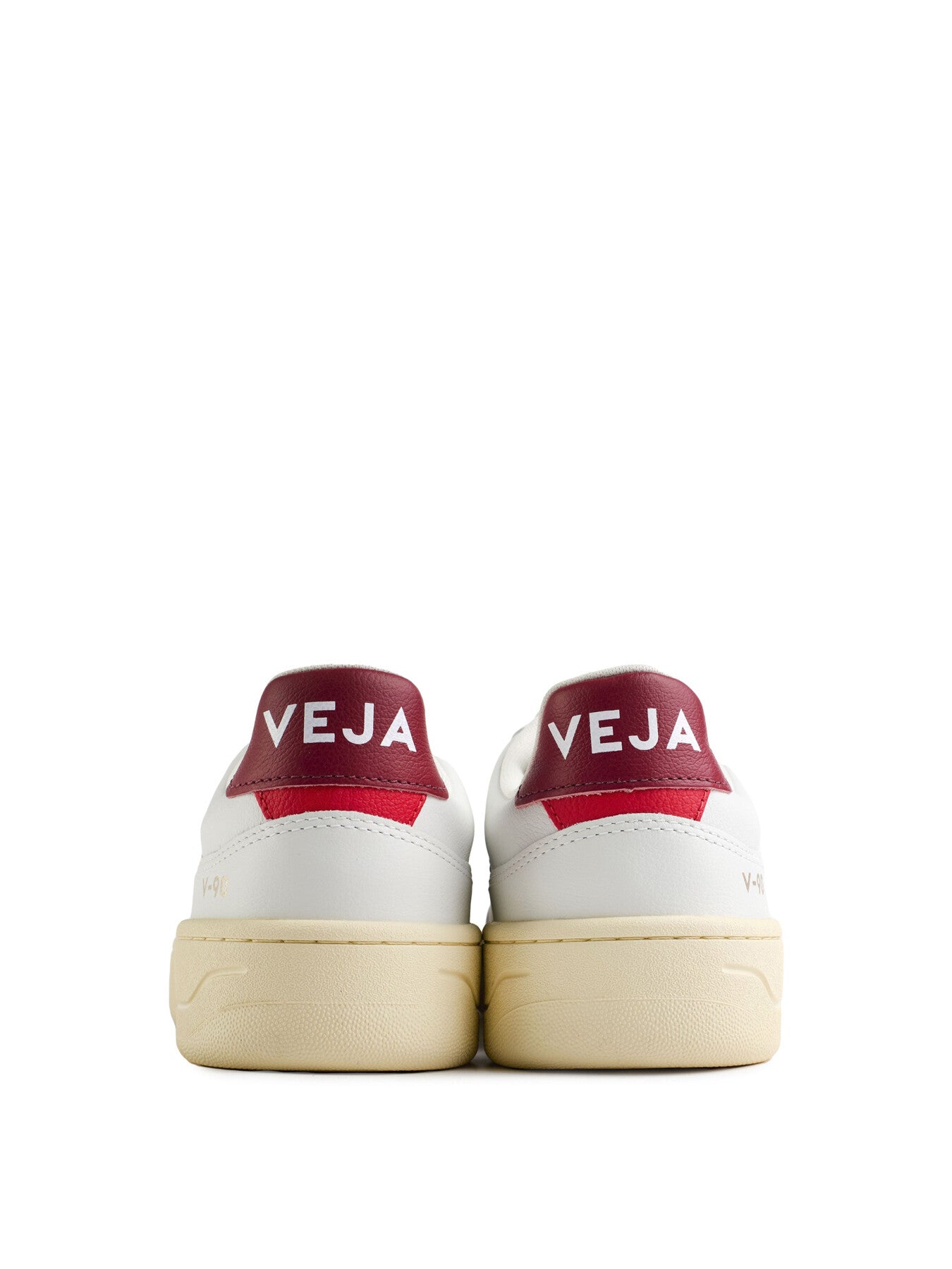 VEJA V-90 Trainers
