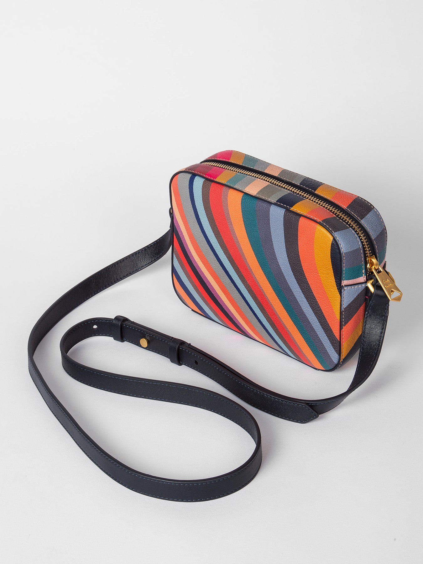 Crossbody Swirl