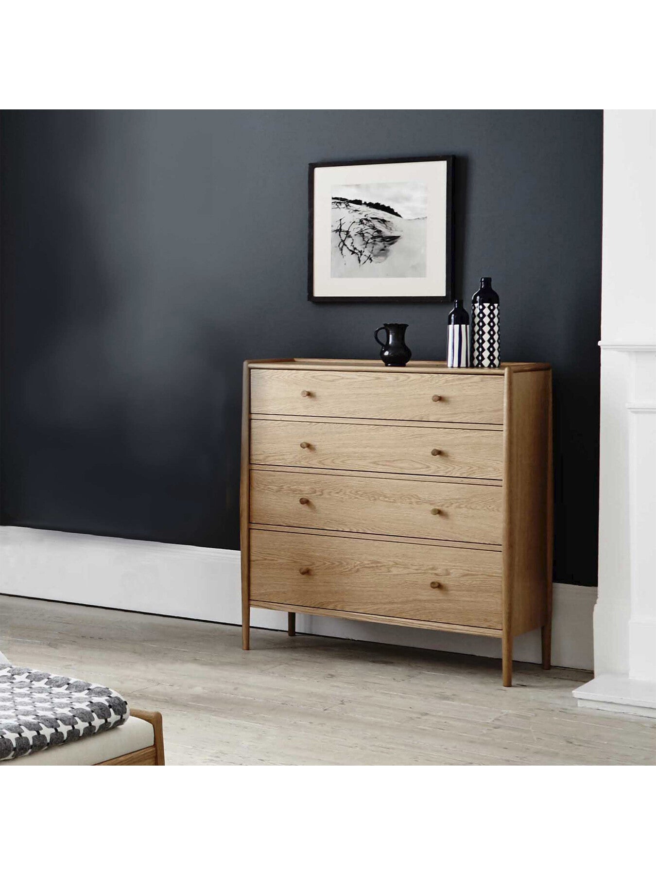 Neutral Ercol Winslow 4 Drawer Chest