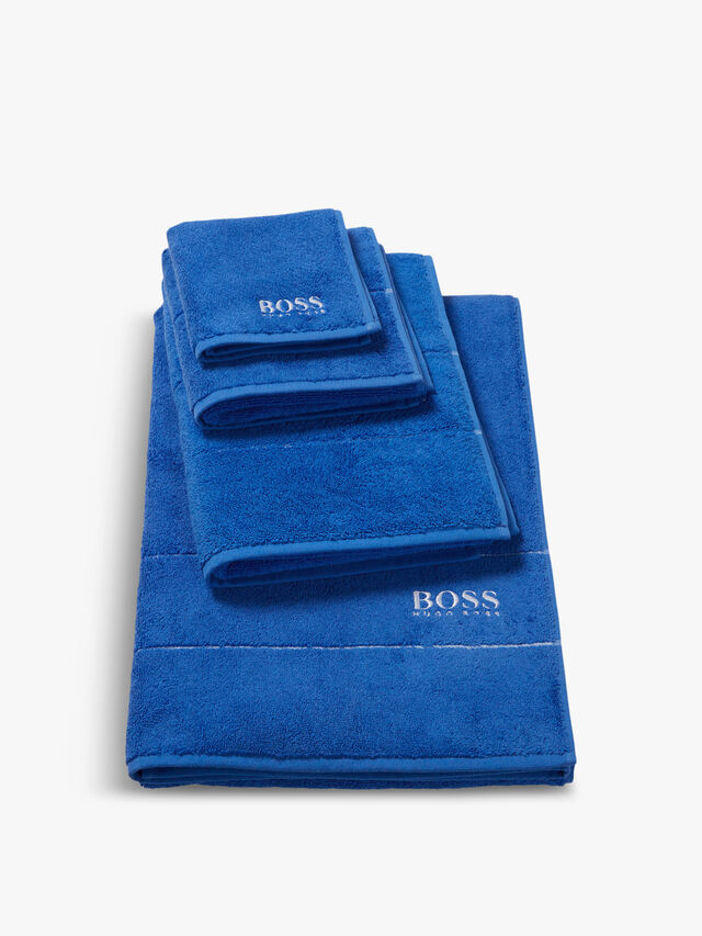 BOSS Plain Face Cloth | Hand & Face Towels | Fenwick