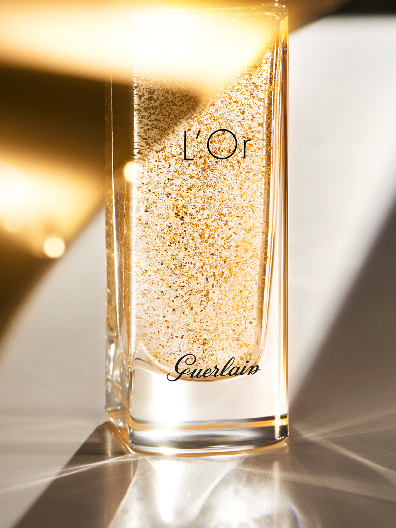 Guerlain L'Or Radiance Concentrate with Pure Gold | Fenwick