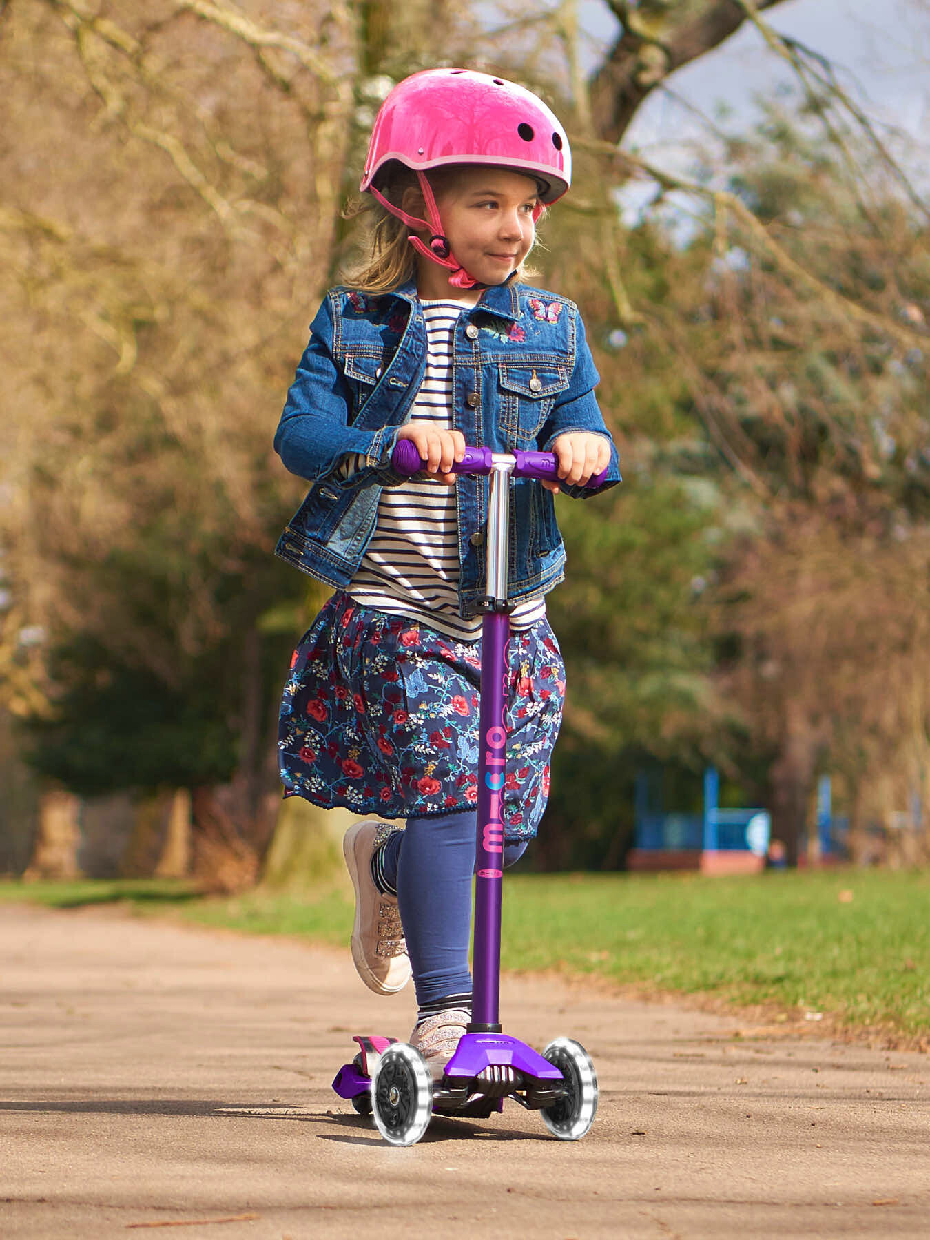 Micro Scooters Maxi Micro Led Deluxe Scooter | Scooters & Outdoor Toys |  Fenwick